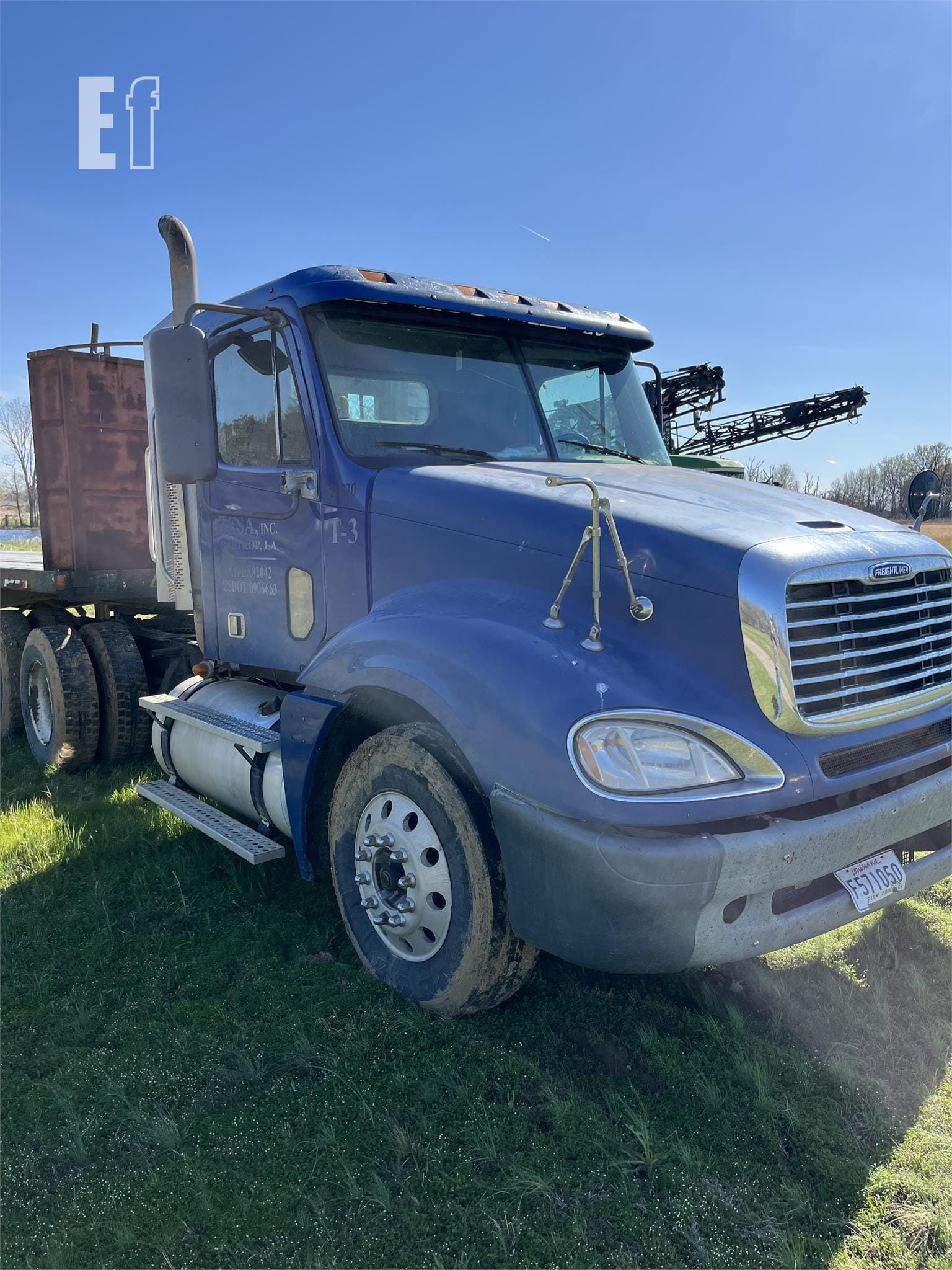 Main image Freightliner Columbia 112