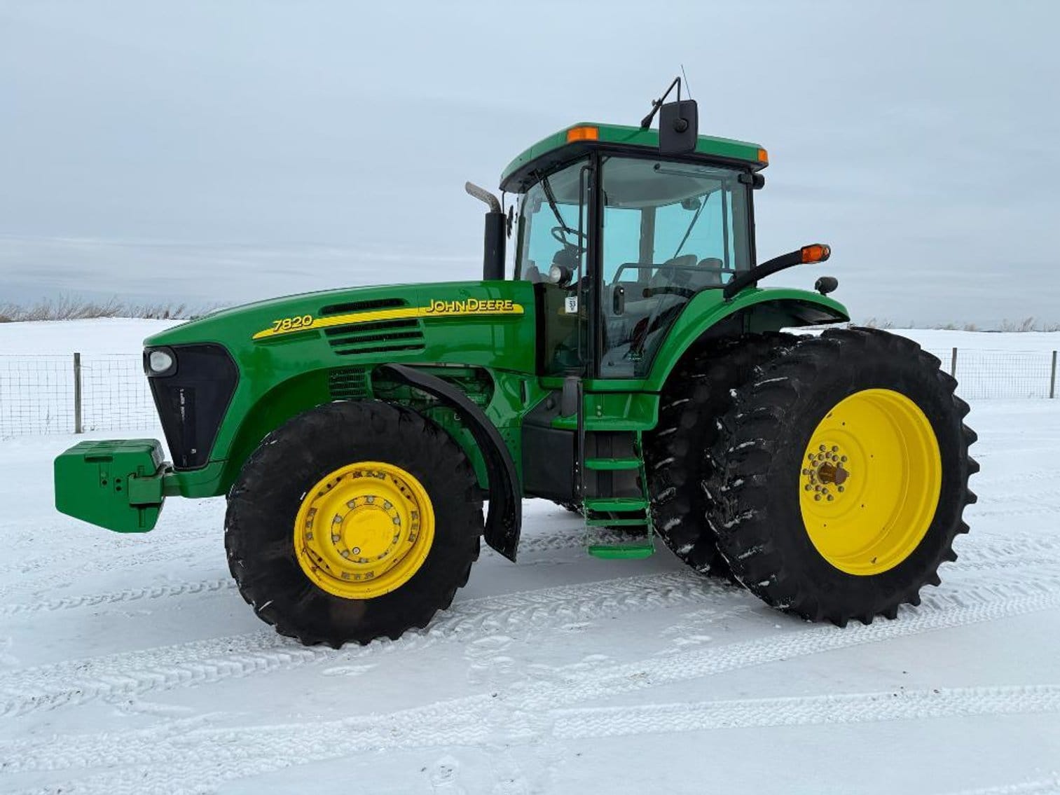 2003 John Deere 7820 Equipment Image0