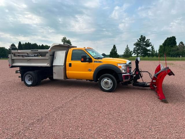 Image of Ford F-450 equipment image 2