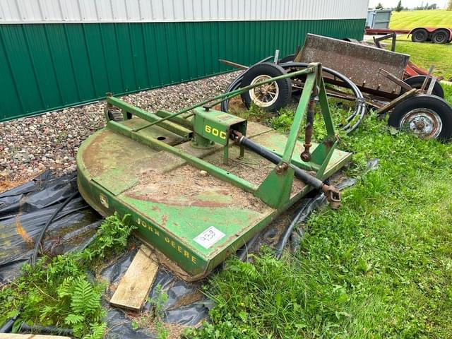 Image of John Deere 606 equipment image 1