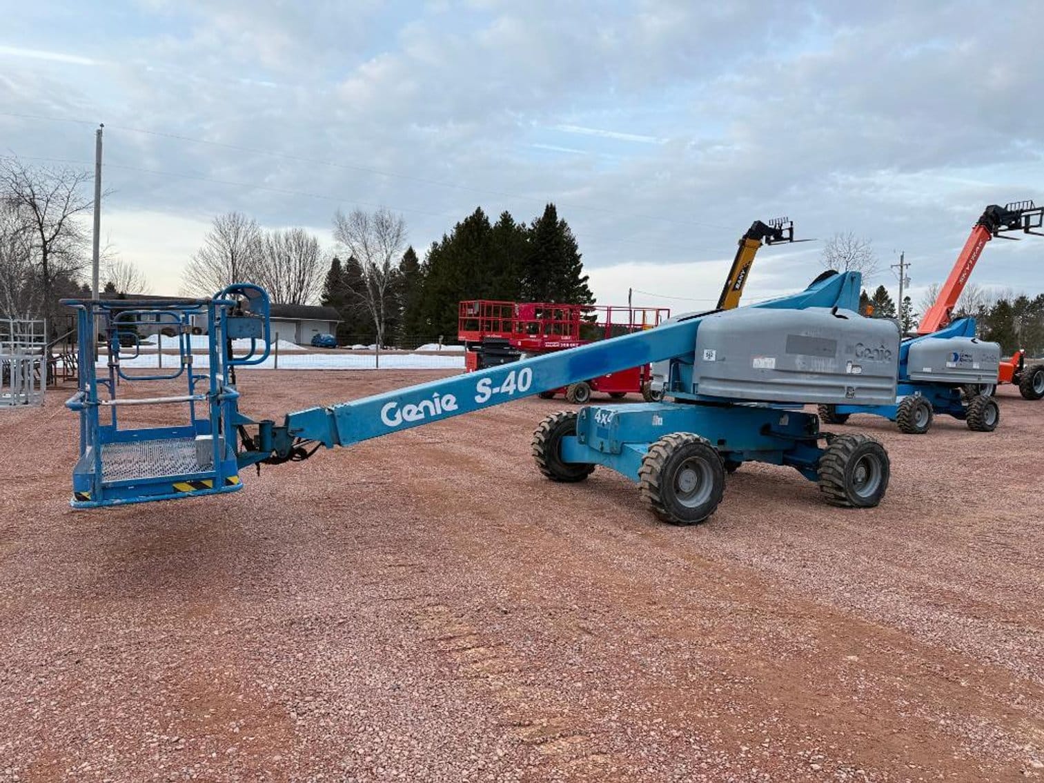 2006 Genie S-40 Equipment Image0