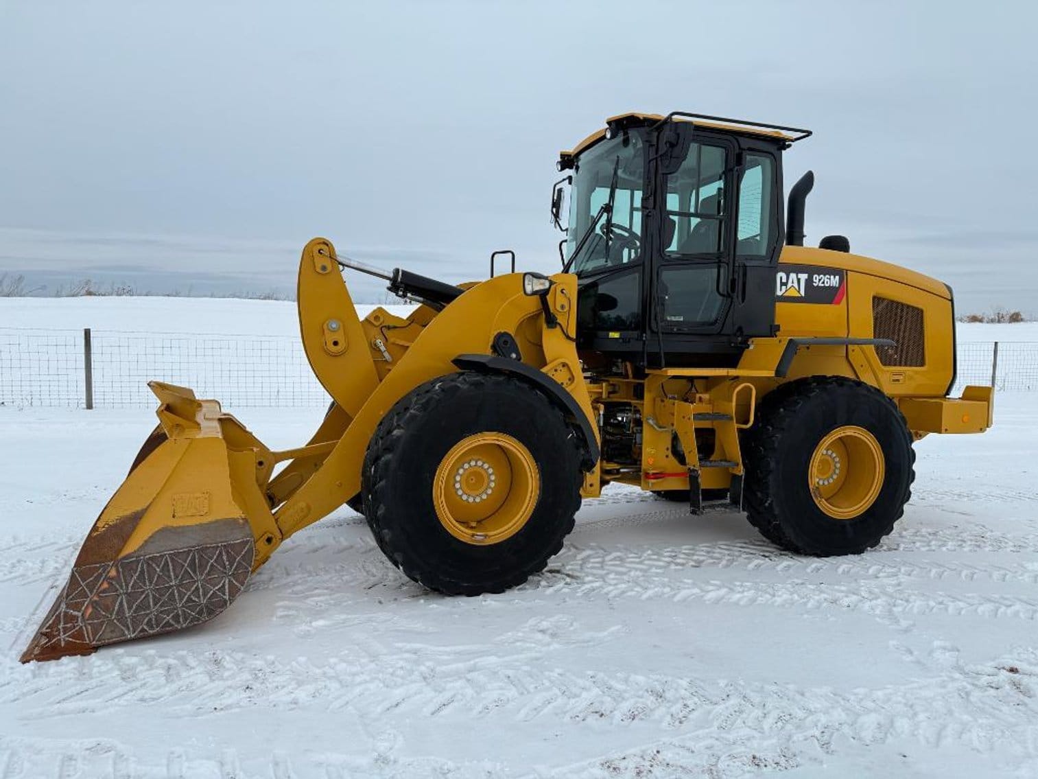 2017 Caterpillar 926M Equipment Image0