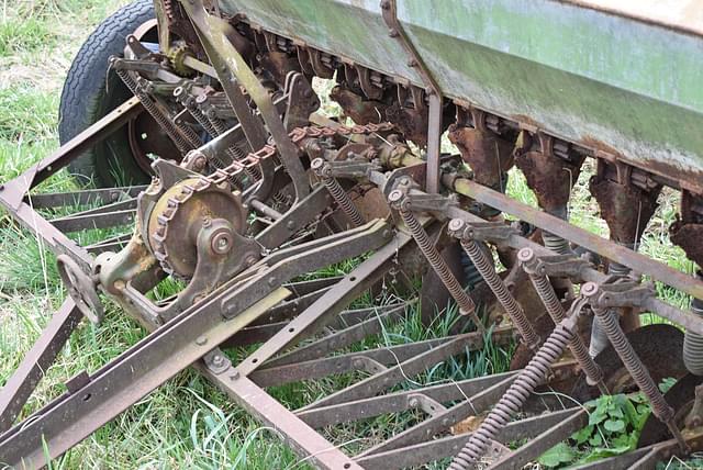 Image of John Deere Van Brunt equipment image 2