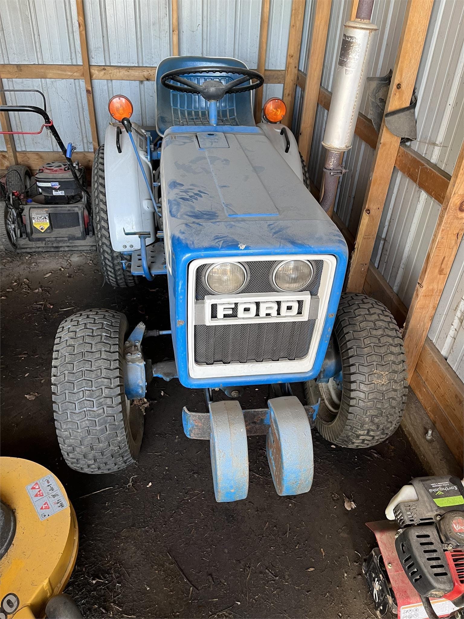 Main image Ford 1200