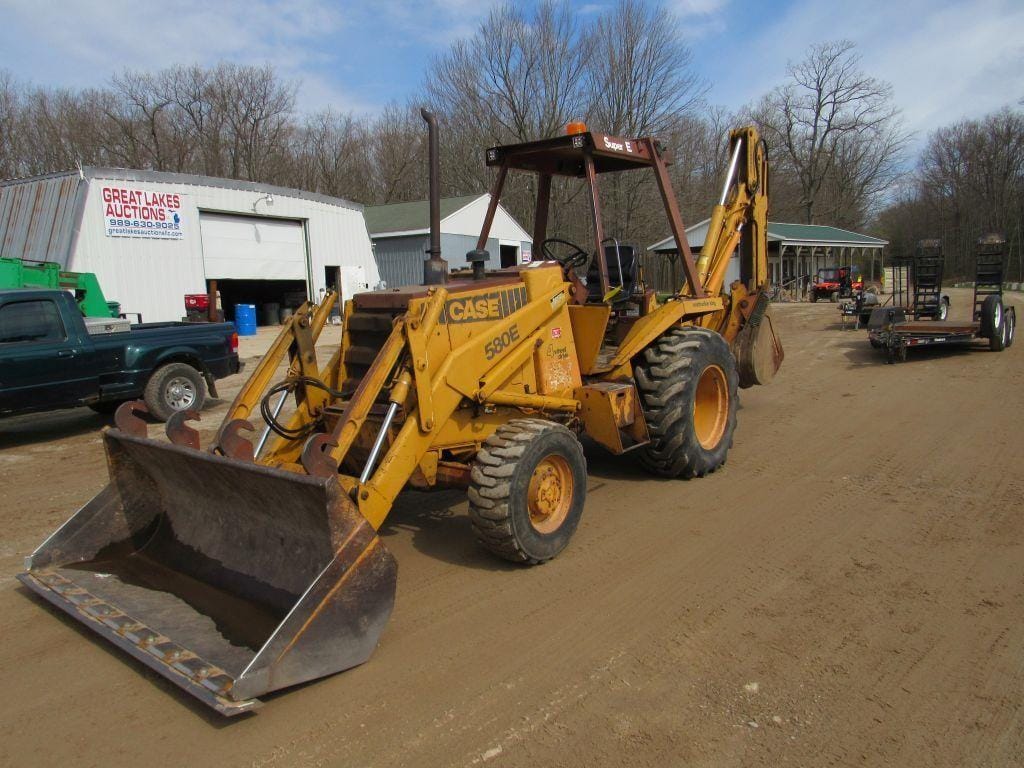 Main image Case 580E