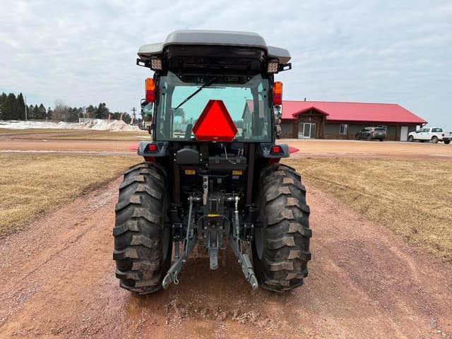 Image of Massey Ferguson 1736 equipment image 4