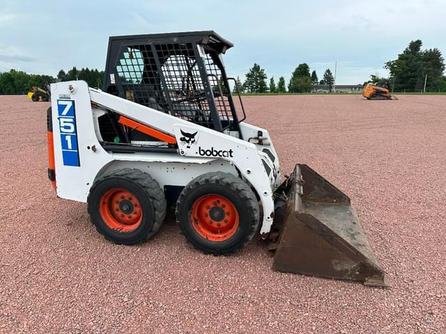 Image of Bobcat 751 equipment image 2