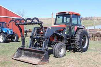 1985 Case IH 2096 Equipment Image0