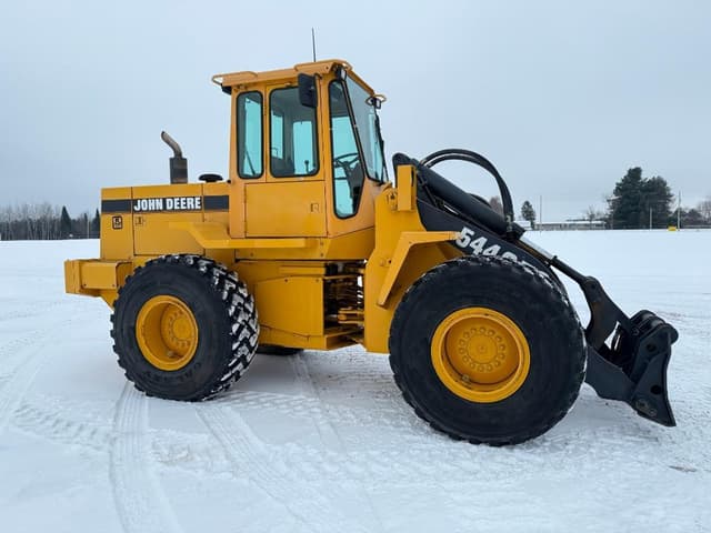 Image of John Deere 544GTC equipment image 2