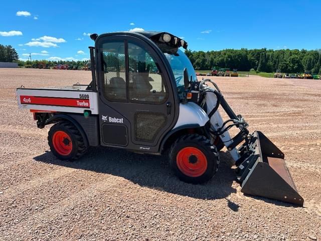 Image of Bobcat Toolcat 5600 equipment image 2