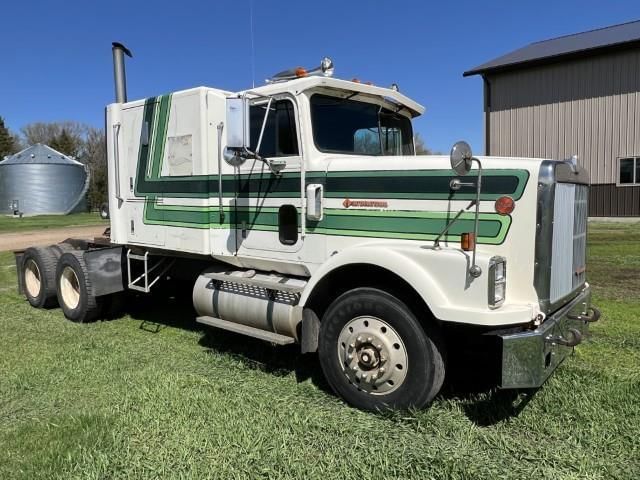 Main image International 9300