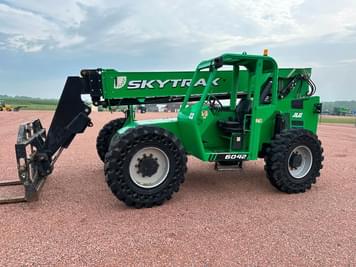 Main image Skytrak 6042