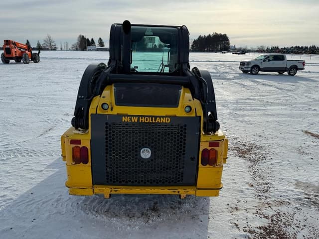 Image of New Holland L218 equipment image 4