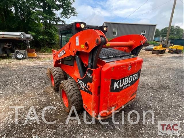 Image of Kubota SSV75 equipment image 2