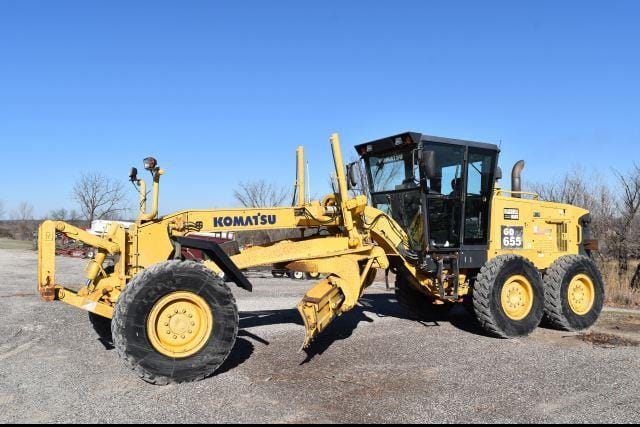 Main image Komatsu GD655