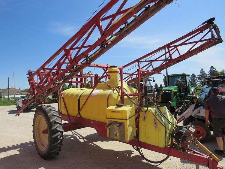 Hardi Navigator 1000 Equipment Image0