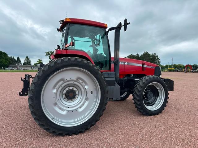 Image of Case IH MX200 equipment image 3