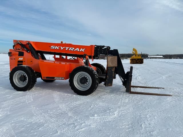 Image of Skytrak 10054 equipment image 2