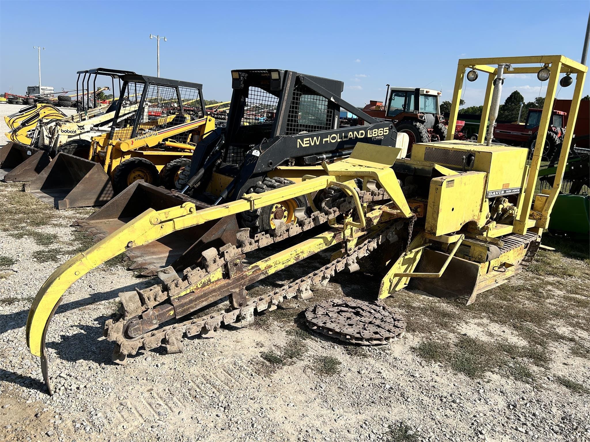 Main image Davis Task Force 700