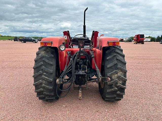 Image of Case IH 685 equipment image 4