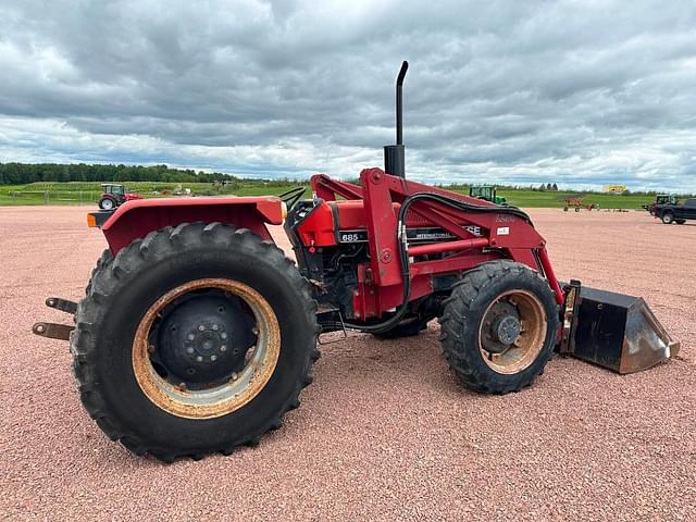 Image of Case IH 685 equipment image 3