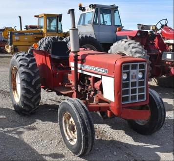 Main image International Harvester 454