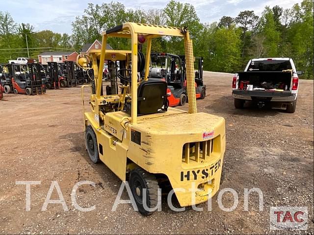Image of Hyster H40XLM equipment image 2