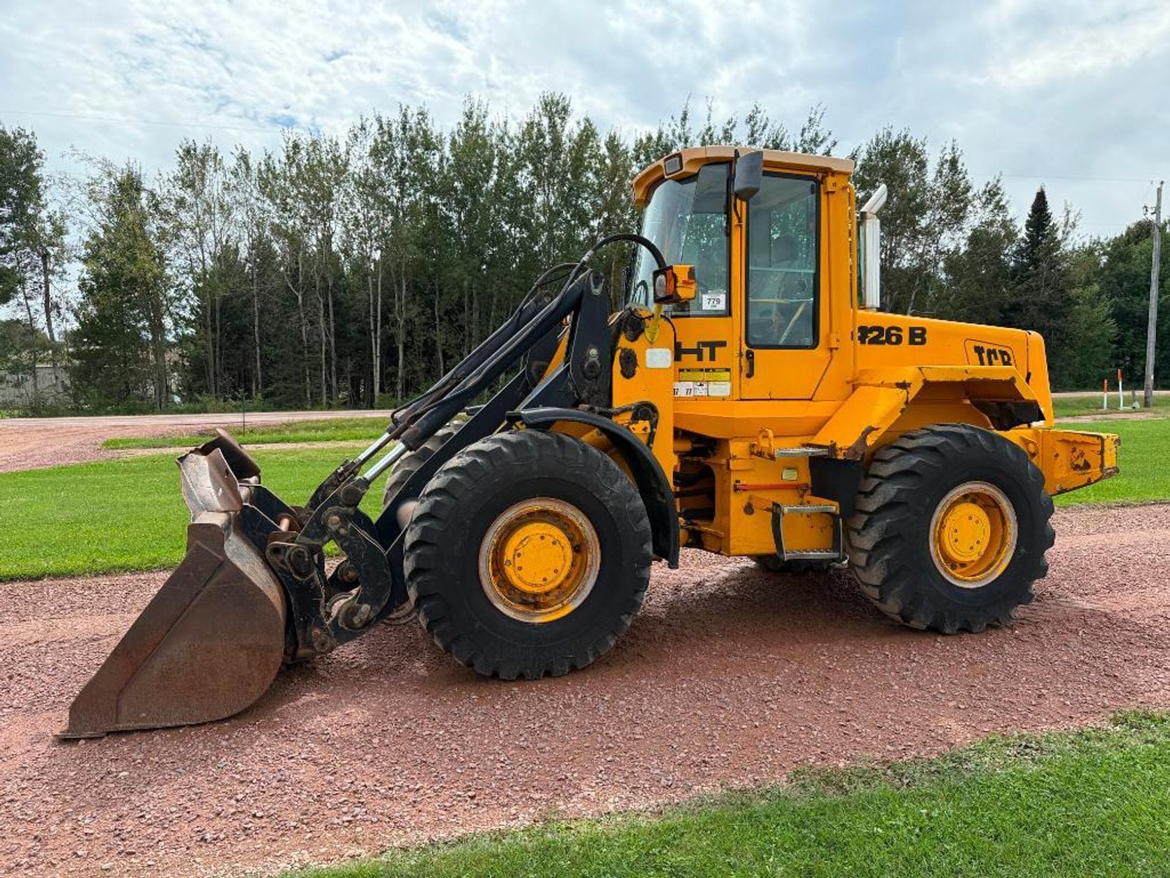 JCB 426B Equipment Image0