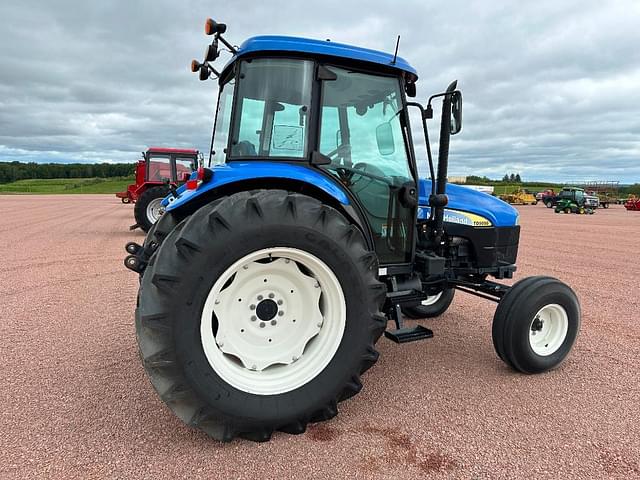 Image of New Holland TD5050 equipment image 3