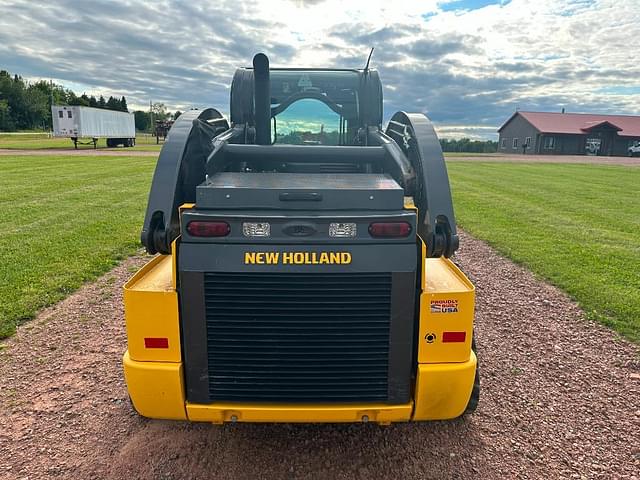 Image of New Holland C337 equipment image 4