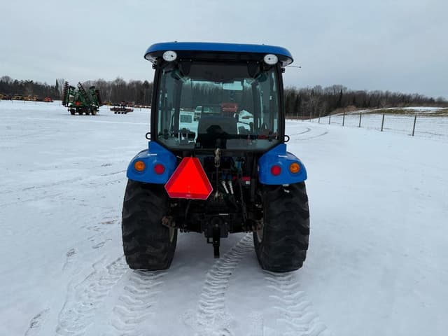 Image of New Holland Boomer 37 equipment image 4