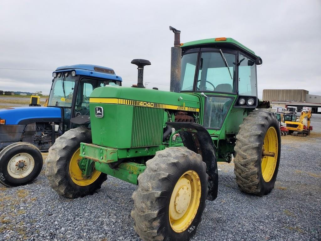 Main image John Deere 4040