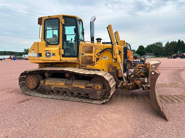 Image of John Deere 850C equipment image 2