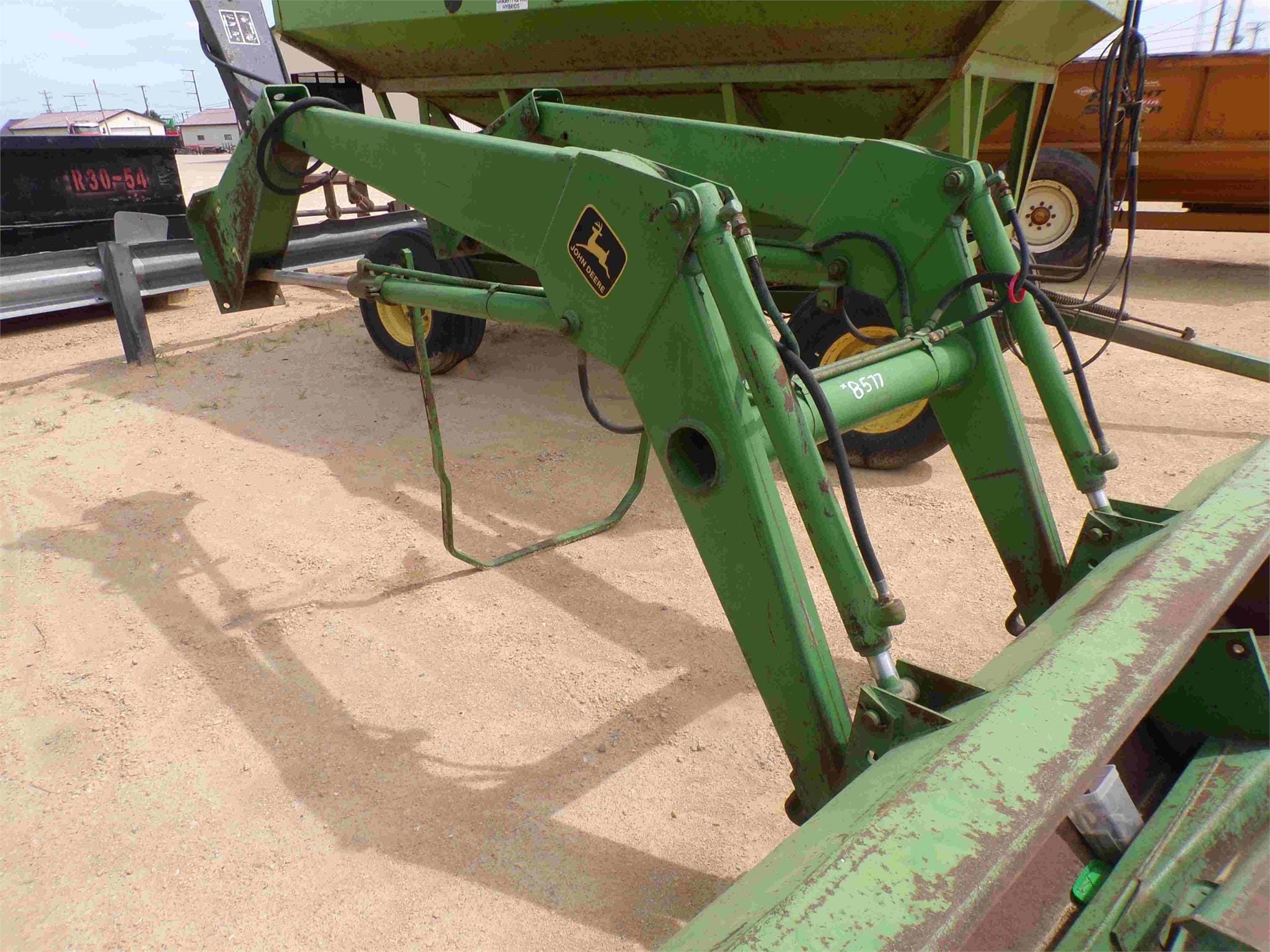Main image John Deere 146