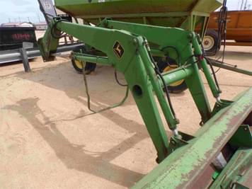 Main image John Deere 146