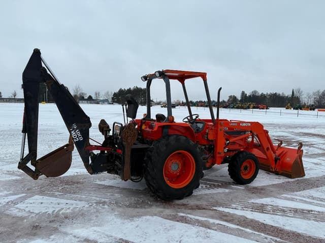 Image of Kubota L4350 equipment image 3