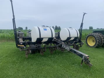 Main image Kinze 82D