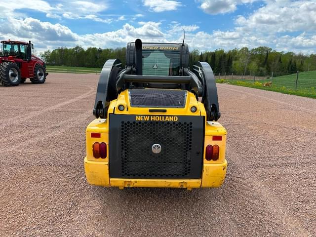 Image of New Holland L228 equipment image 4
