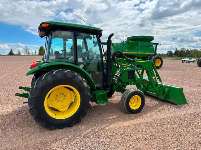 Image of John Deere 5075E equipment image 3