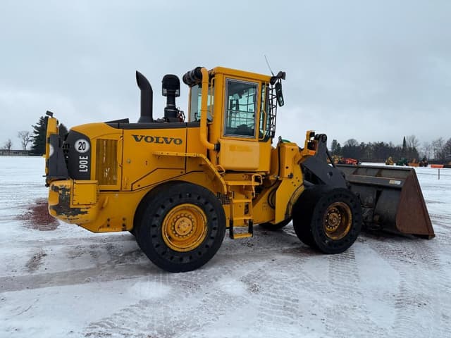 Image of Volvo L90E equipment image 3
