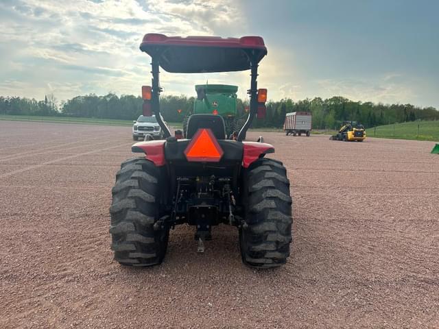 Image of Case IH Farmall 40 equipment image 4