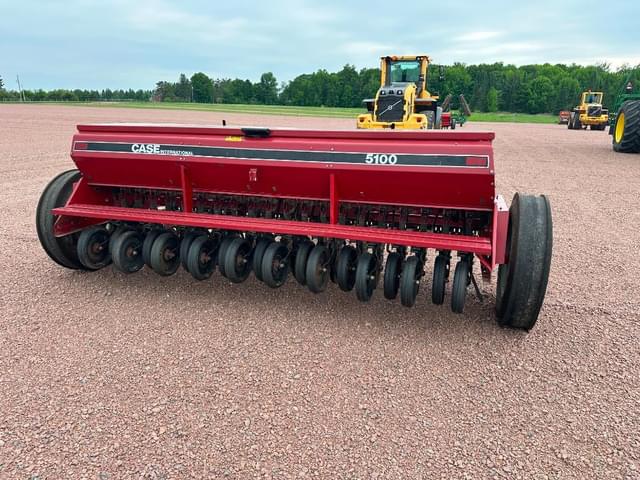 Image of Case IH 5100 equipment image 4