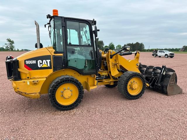 Image of Caterpillar 906M equipment image 3