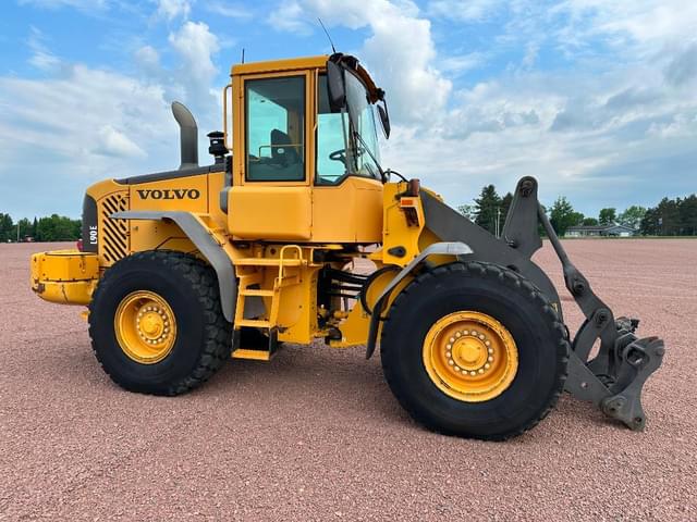 Image of Volvo L90E equipment image 2