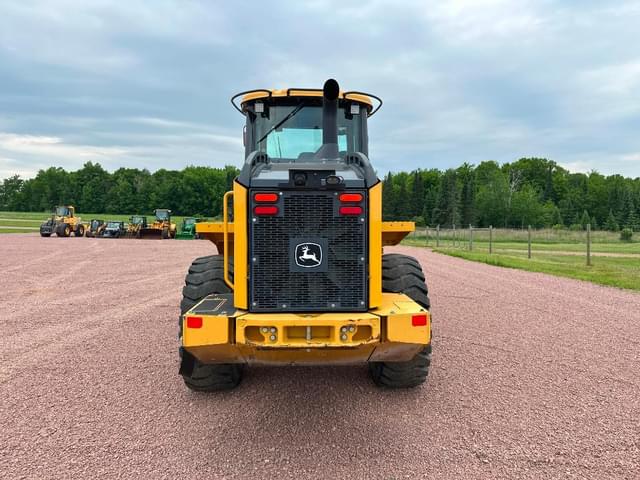 Image of John Deere 524KII equipment image 4
