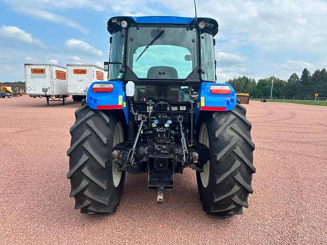 Image of New Holland PowerStar 110 equipment image 4