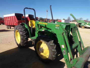 Main image John Deere 5205