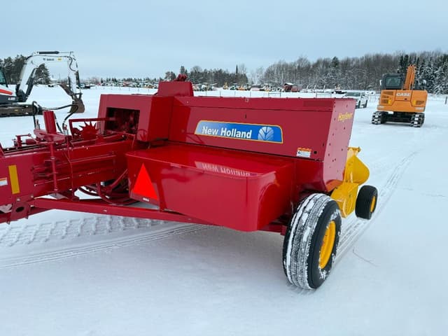 Image of New Holland BC5070 equipment image 3