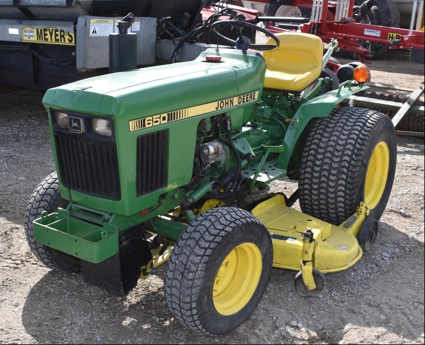 Main image John Deere 650