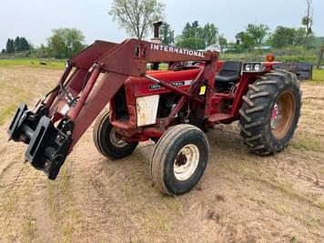 Main image International Harvester 574